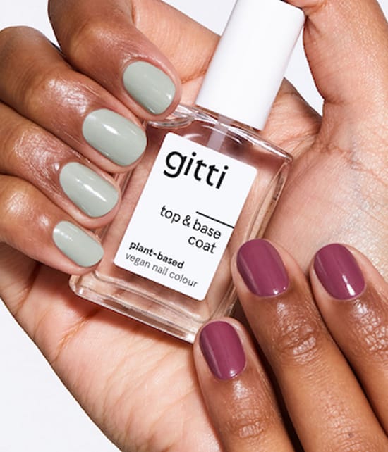 gitti Top & Base Coat Nagelunter- und Nagelüberlack 15 ml 4260692132687 visual3-shot_ch